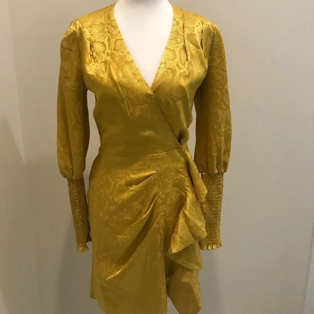 WAYF dress - Picture 1 of 3